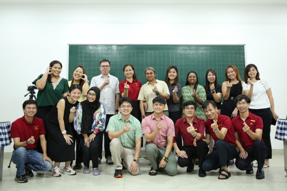 TRƯỜNG THCS PASCAL & THPT MINH TRÍ GIAO LƯU CÙNG ĐOÀN GIÁO VIÊN SINGAPORE